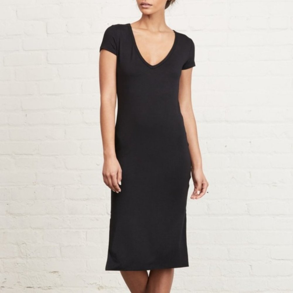 Amour Vert Miley Dream Knit Dress